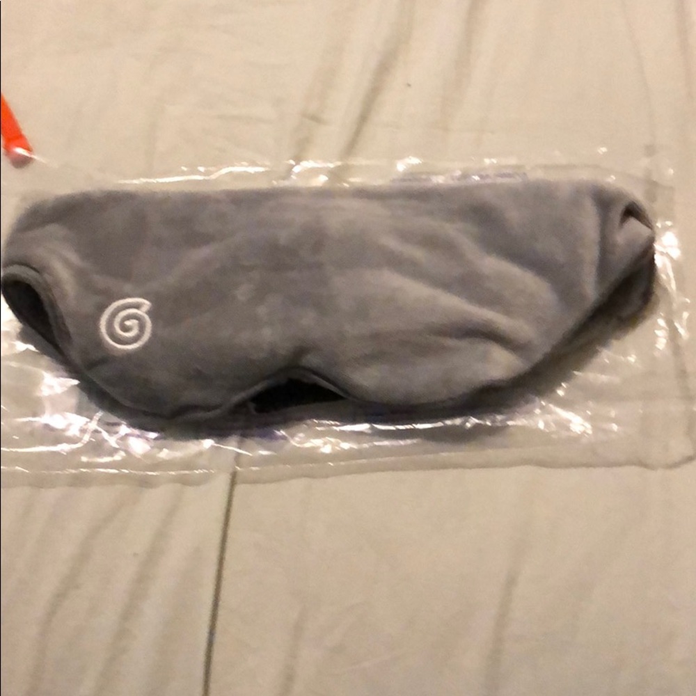Sleep mask - Picture 2 of 3